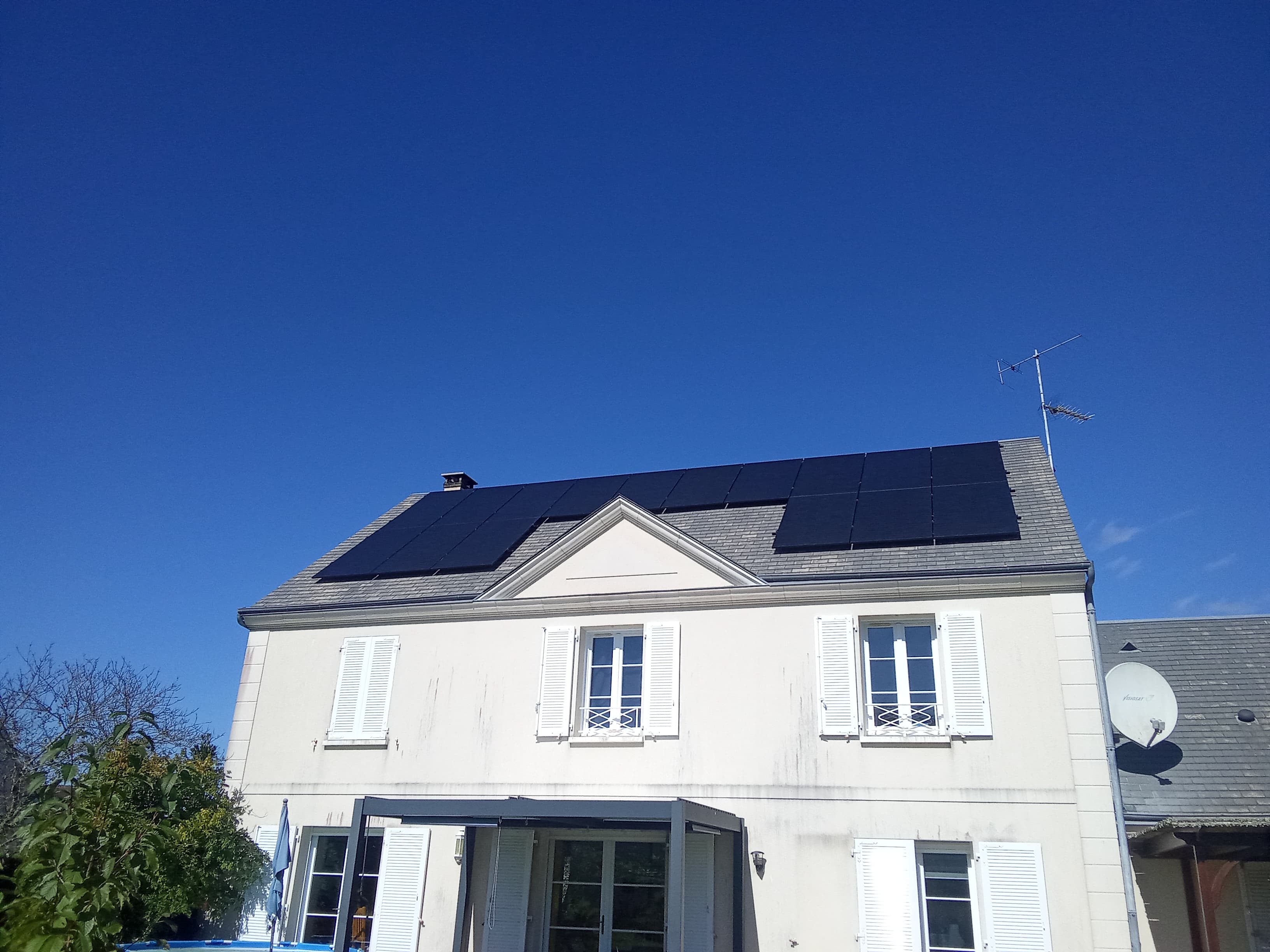 Installation photovoltaïque de 9.6 kWc à Jouy-le-Potier