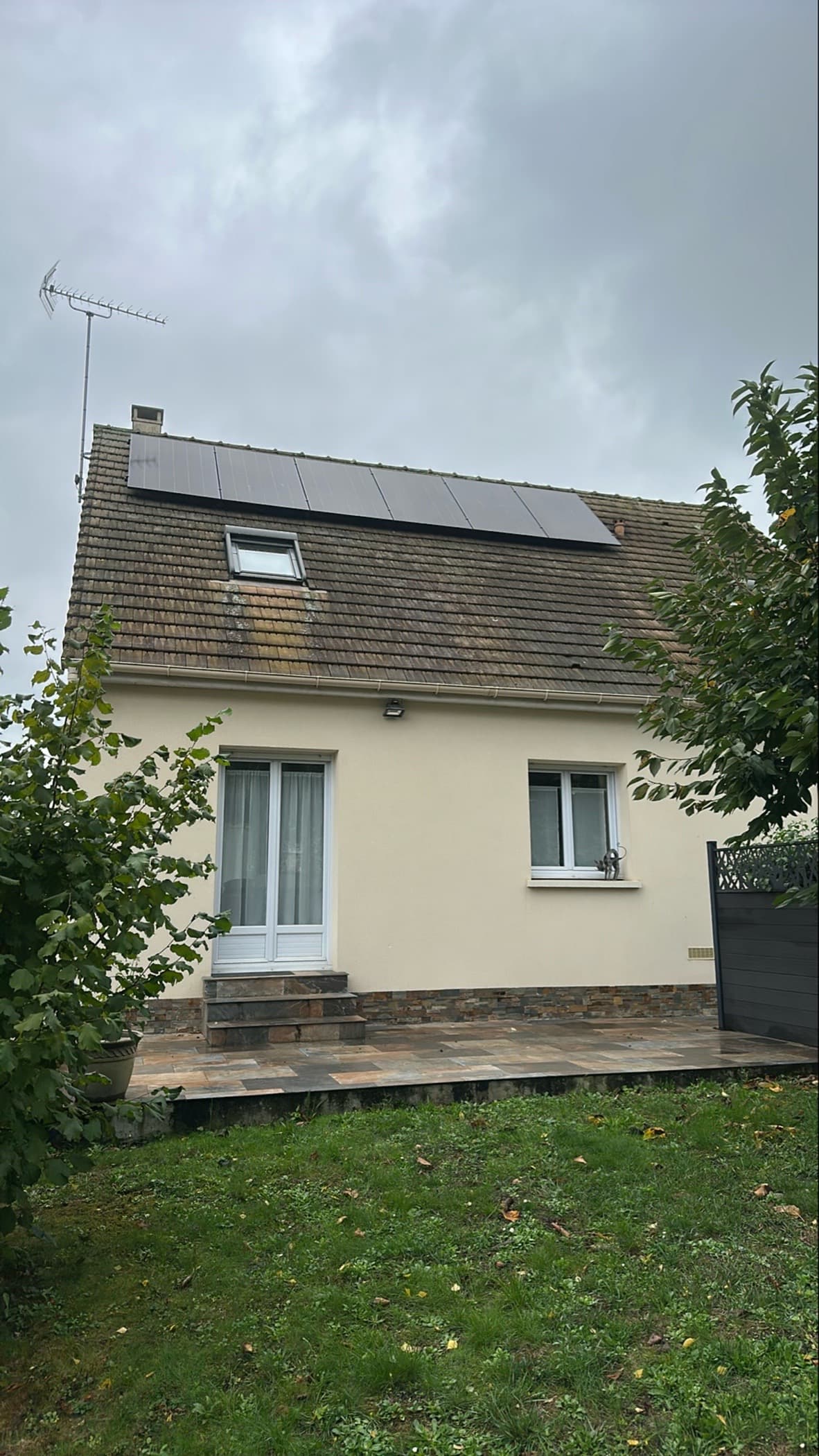 Installation photovoltaïque de 6 kWc à Vaux-le-Pénil (77)