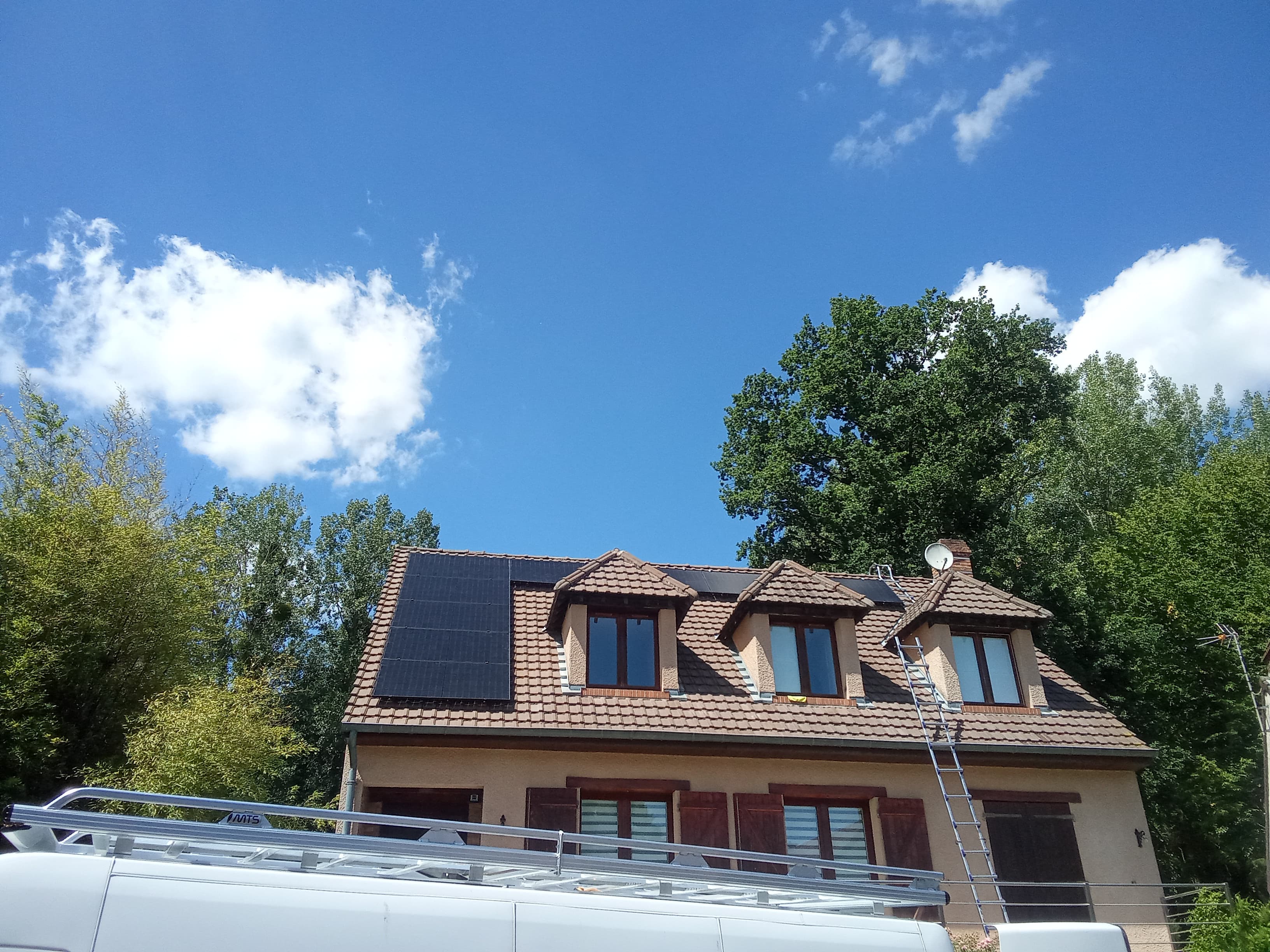 Installation photovoltaïque de 6 kWc à Hautvillers (51)