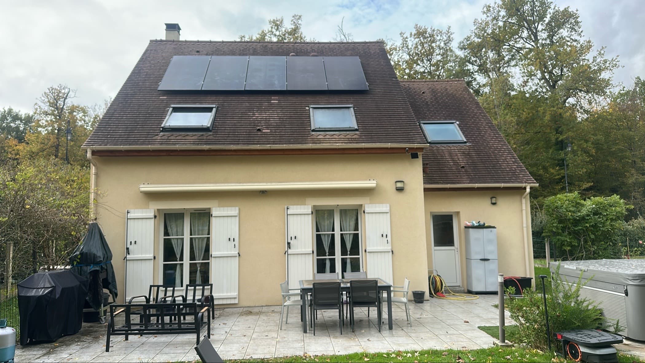 Installation photovoltaïque de 6 kWc à La Rochette (77)